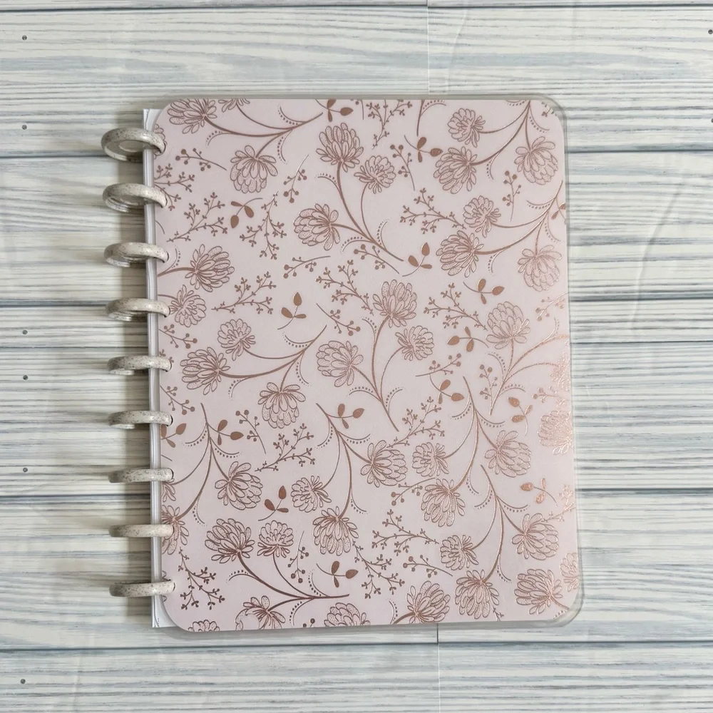 Happy Planner Classic size weekly layout undated